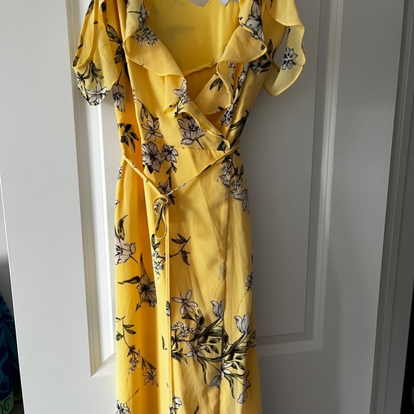Tobi Yellow Floral Maxi Dress - Picture 2 of 2